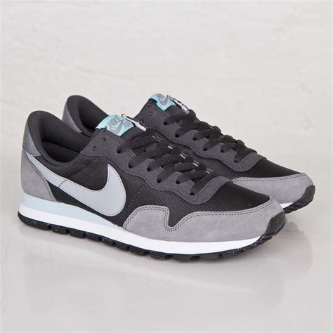 nike air pegasus 83